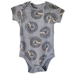 🟢K1274 * Pink Floyd Dark Side of the Moon Graphic Bodysuit Size 12M